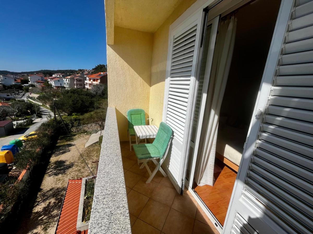 Apartments Maricic Banjol Εξωτερικό φωτογραφία