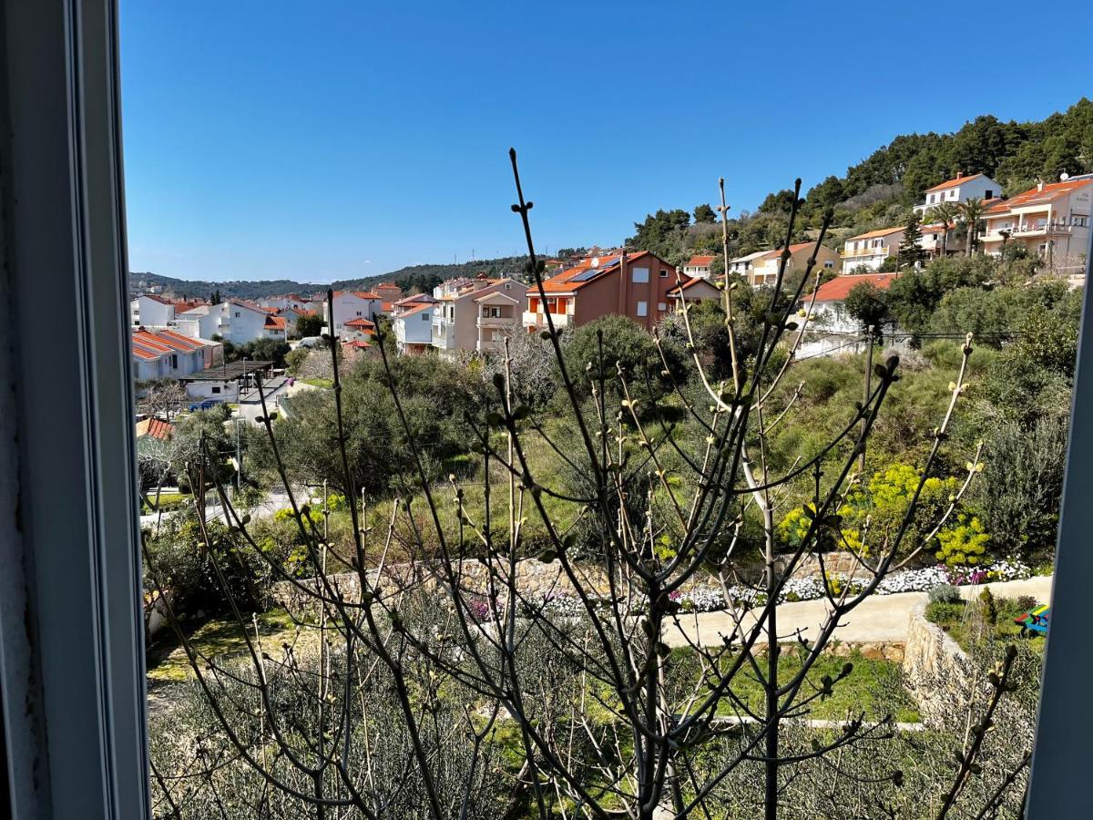 Apartments Maricic Banjol Εξωτερικό φωτογραφία
