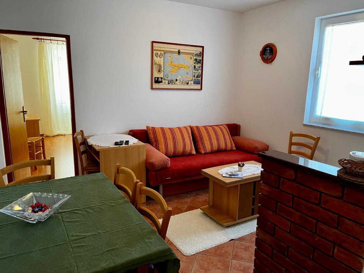Apartments Maricic Banjol Εξωτερικό φωτογραφία