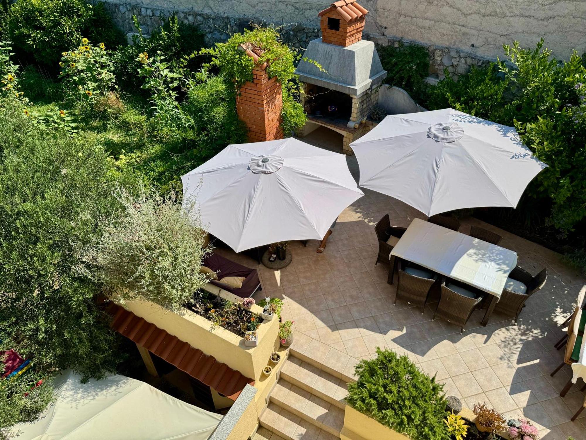 Apartments Maricic Banjol Εξωτερικό φωτογραφία