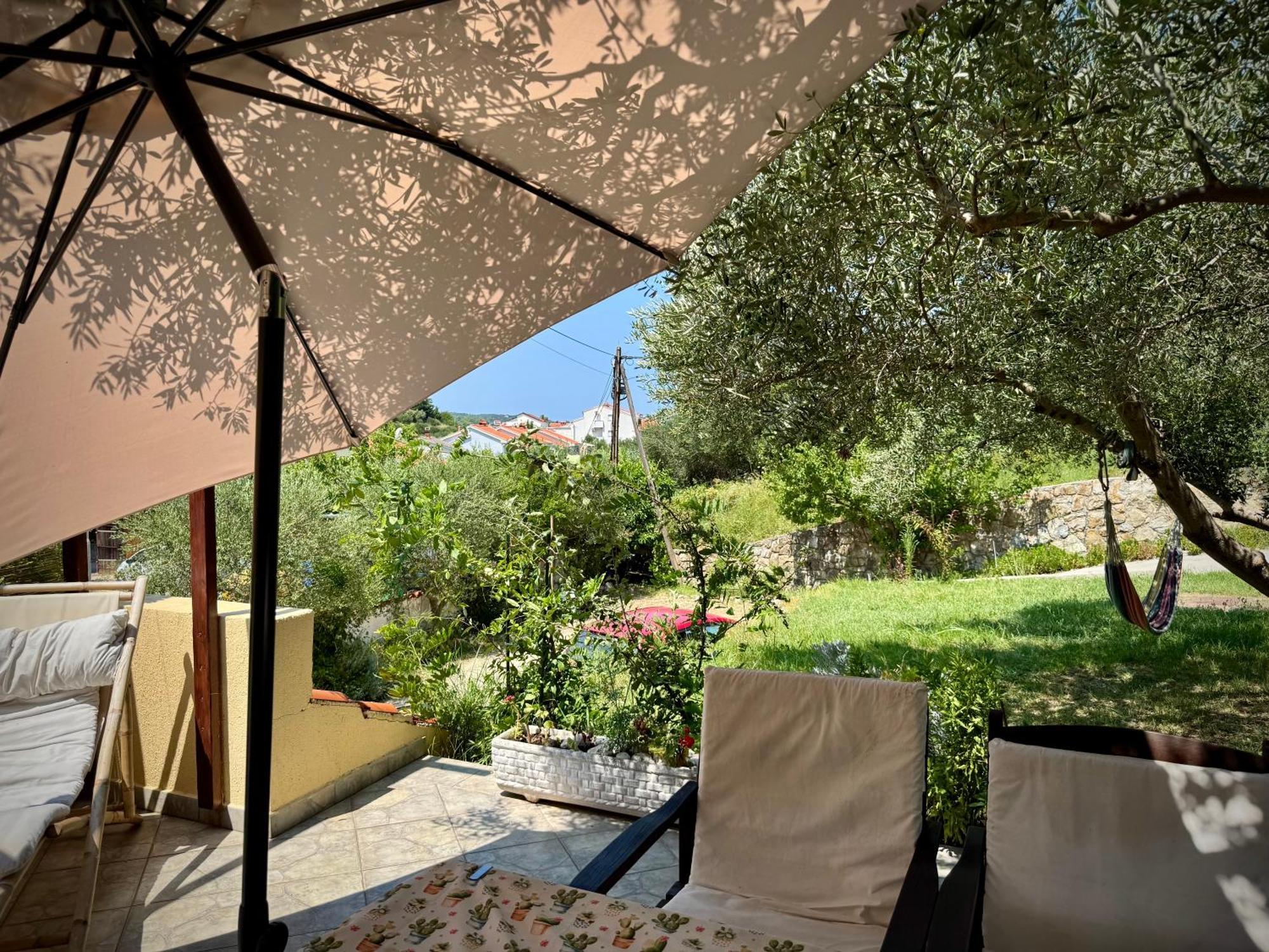 Apartments Maricic Banjol Εξωτερικό φωτογραφία