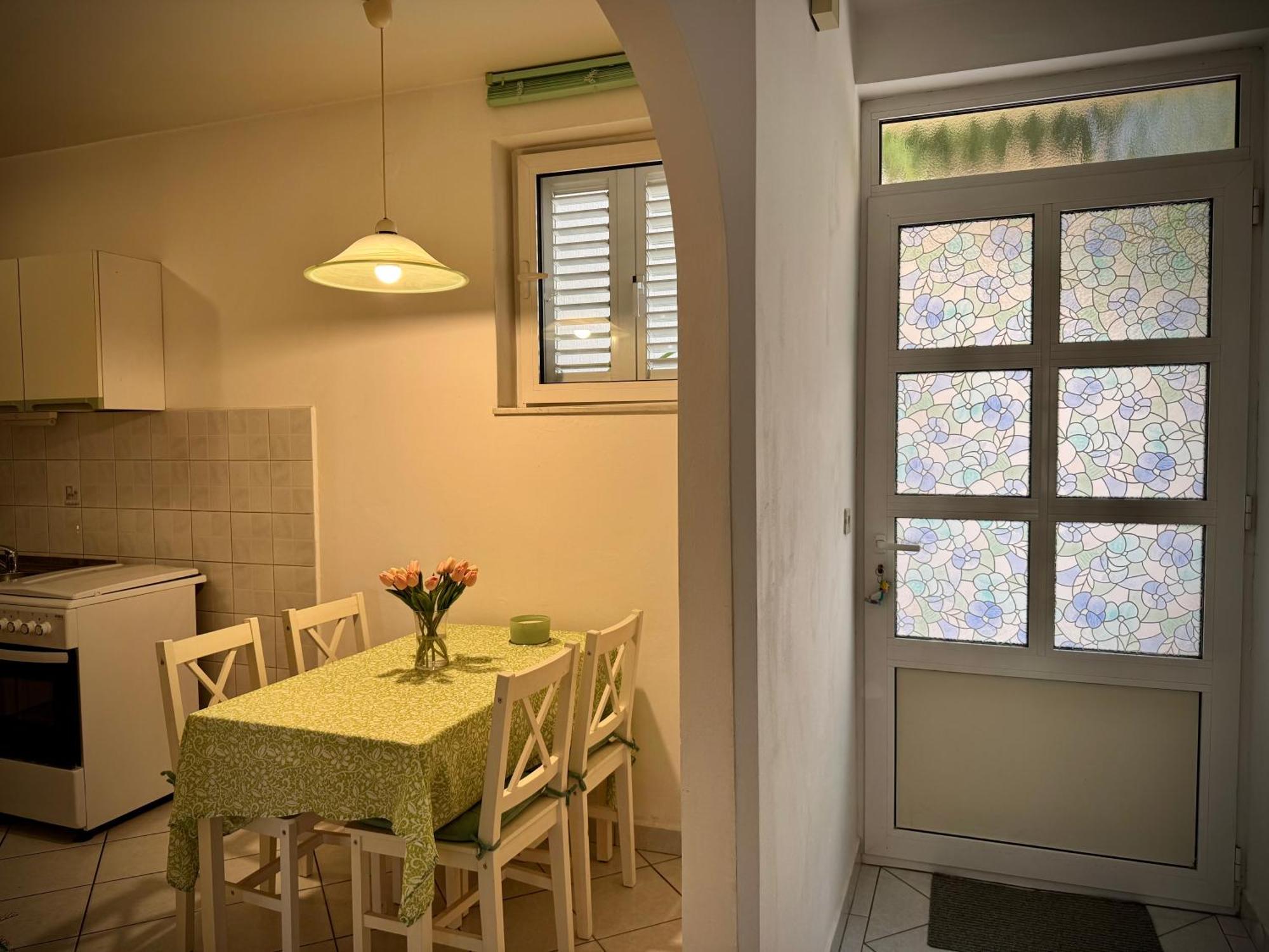 Apartments Maricic Banjol Εξωτερικό φωτογραφία