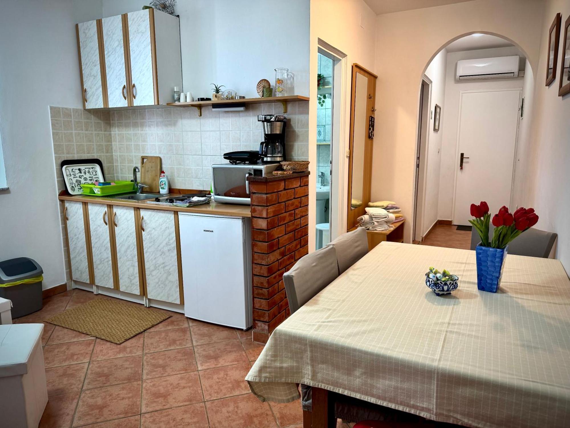 Apartments Maricic Banjol Εξωτερικό φωτογραφία